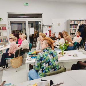 Dzień Kobiet w bibliotece w Wilkowicach