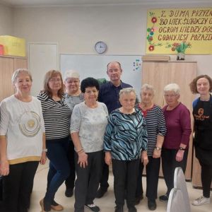 Kulinarna Podróż Dookoła Świata - warsztaty z seniorami w Radomicku