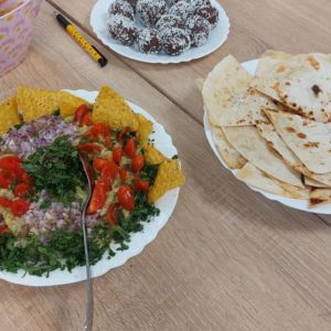 Kulinarna Podróż Dookoła Świata - warsztaty z seniorami w Radomicku