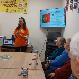 Senioralna Podróż Dookoła Świata - warsztaty międzypokoleniowe