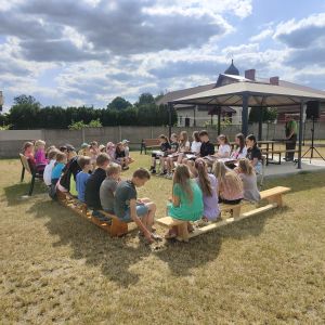 Przygodowe książki czytamy, bo w duszy podróże mamy - Czytanie dzieciom